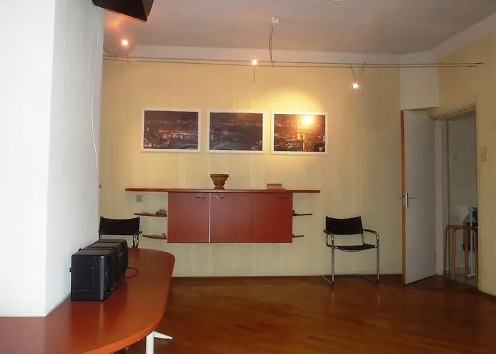 Frank's Backpackers Auberge de jeunesse