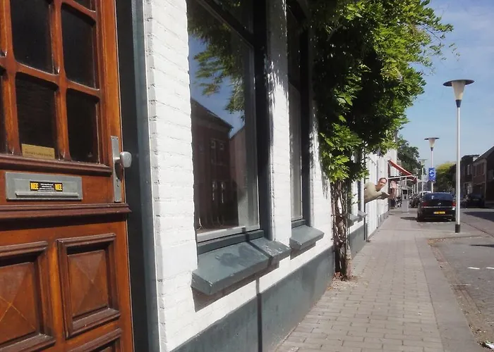 Frank's Backpackers Auberge de jeunesse *