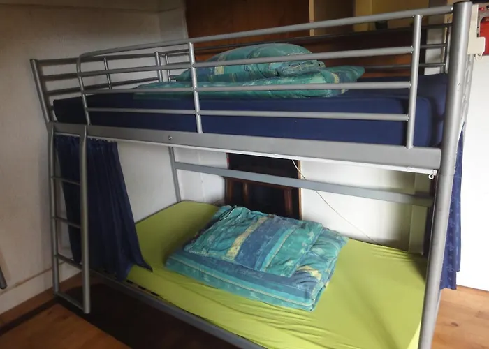 Frank's Backpackers *